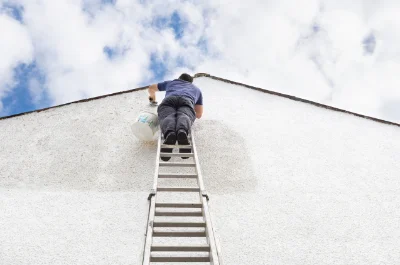 Peinture extérieure à Carelles — façades et ravalement
